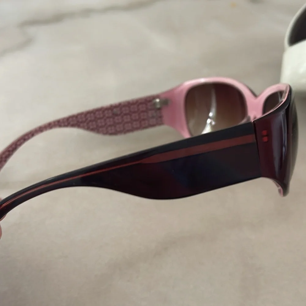 Sunglasses - Picture 3 of 6